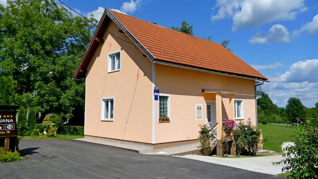 Holiday Home Marijana Smoljanac Buitenkant foto